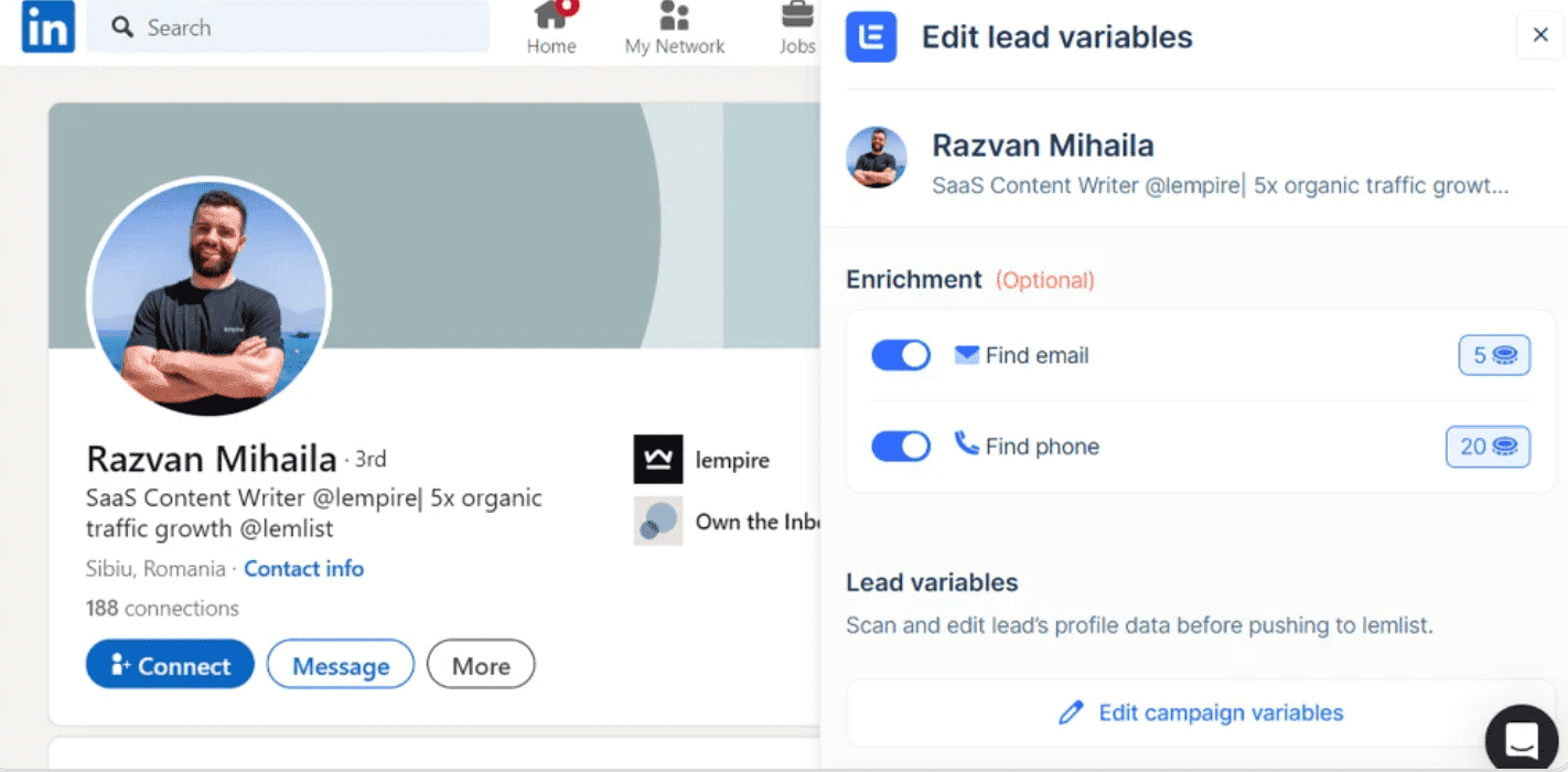 Captura de tela do perfil de Razvan Mihaila no LinkedIn com uma janela lateral que permite editar variáveis de lead, encontrar e-mail (custo de 5 créditos) e telefone (custo de 20 créditos) antes de exportar o contato.