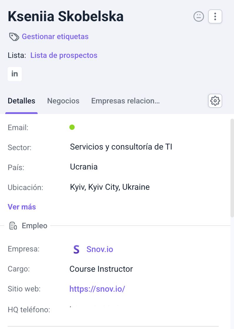  Información de contacto extraída con la extensión de Snov.io